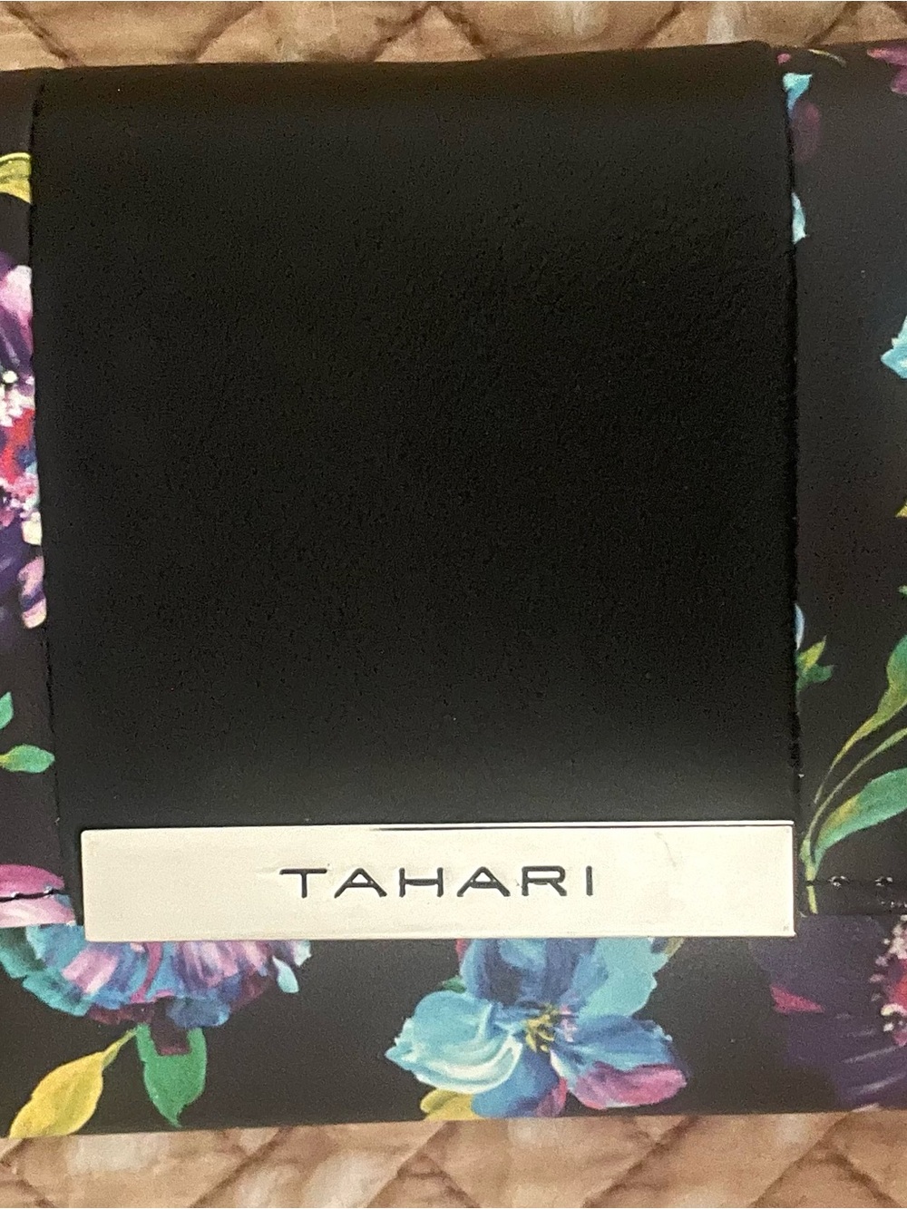 TAHARI 
Floral
Black Pebbled 
Faux Leather 
Trifold 
Snap Closure 
NEW